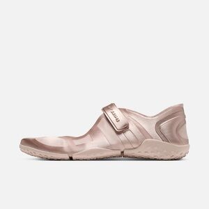 NWT Nike x Skims Rift Satin Shoes- size 10